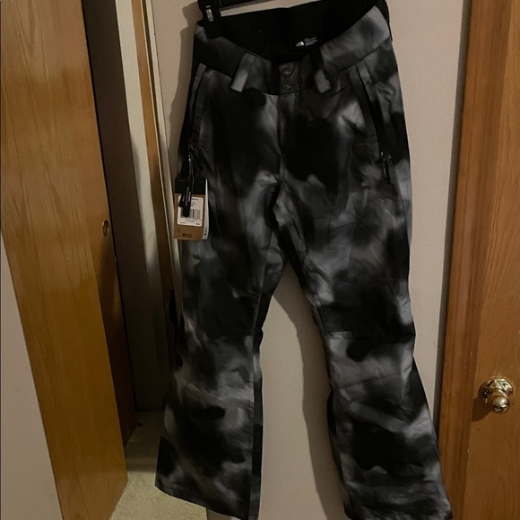 The North Face Women's ski Pants - Picture 7 of 7